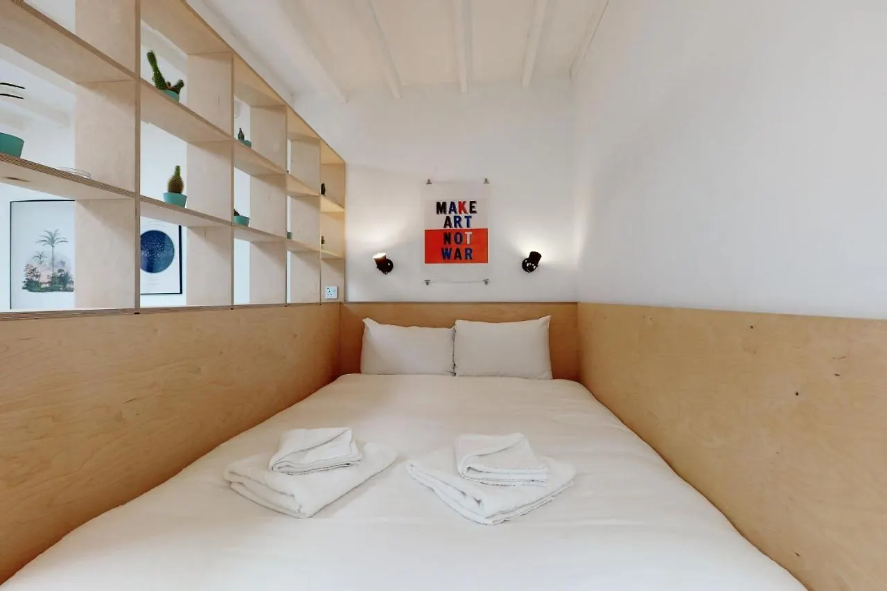Spacious Studio Flat In Forest Gate London Apartment